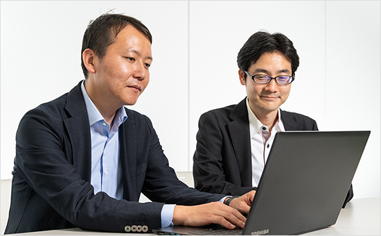 「高い従業員満足度を感じる」と話す両氏