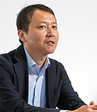 中村 健二 氏