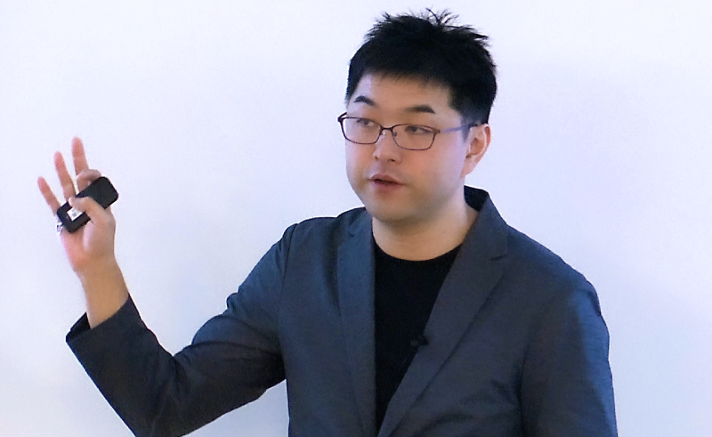 株式会社Focus on 代表取締役 生成AIビジネススクール リニア主宰 NewsPicksプロピッカー 倉嶌 洋輔 氏
