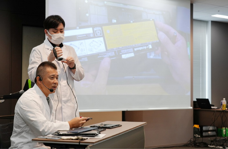 「パソコン分解先生」によるワークショップ