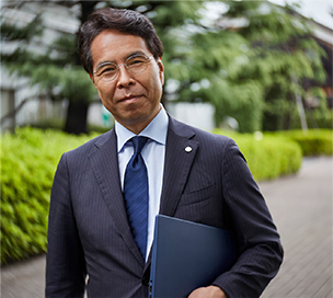 「Windows 11 Pro は白鶴酒造株式会社に絶対必要」:イメージ